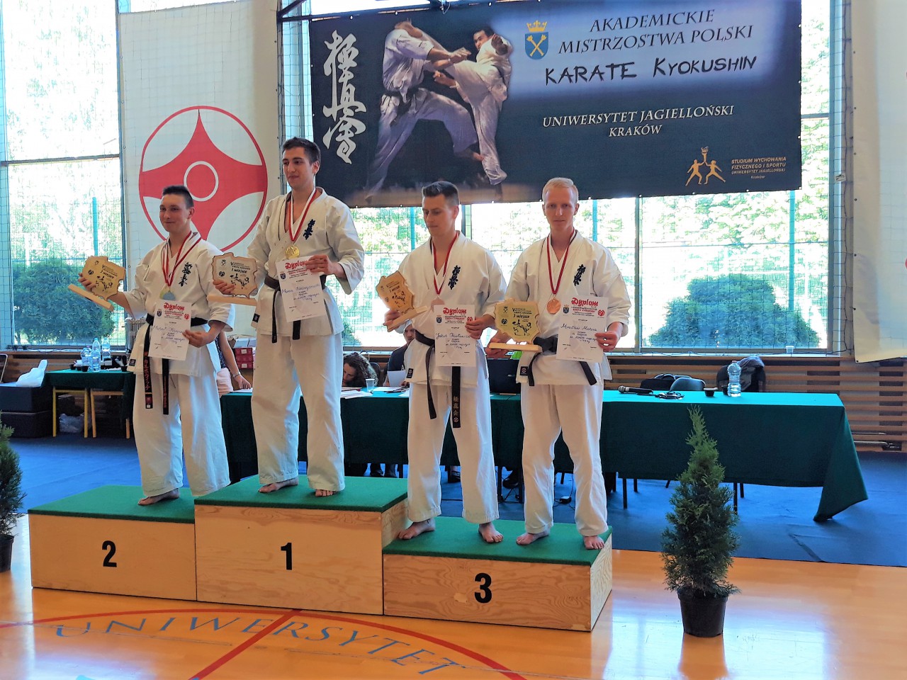 Mirosław Michna na V Akademickich Mistrzostwach Polski Karate Kyokushin